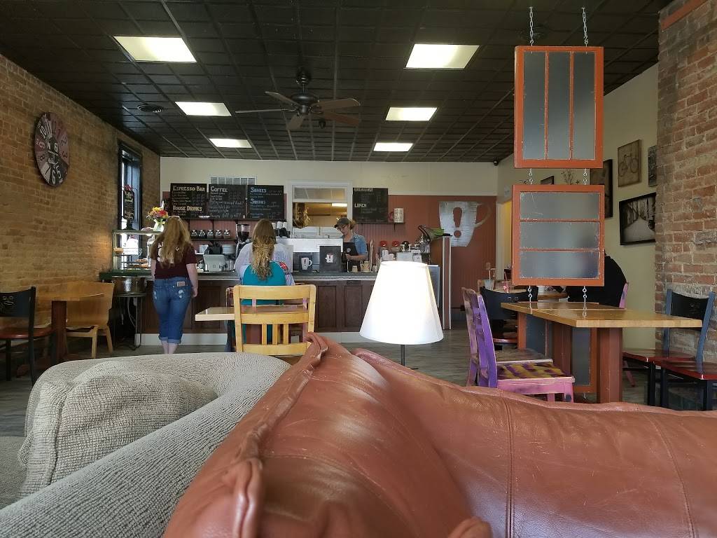 Mad Anthony Taproom | restaurant | 114 N Main St, Auburn, IN 46706, USA | 2609270500 OR +1 260-927-0500