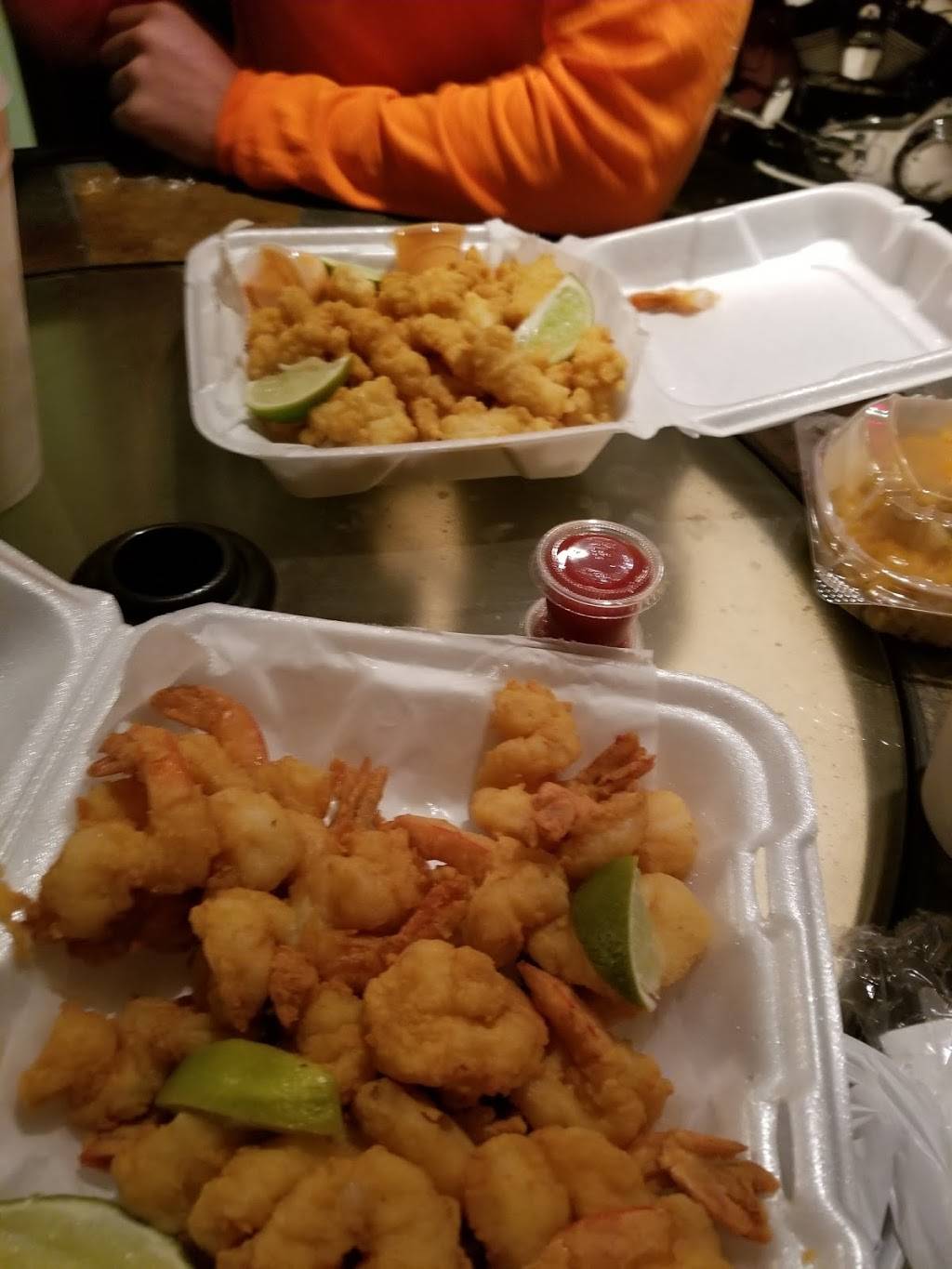 World Famous Rib Shack & Seafood | restaurant | 7506 NW 17th Ave, Miami, FL 33147, USA | 7865587068 OR +1 786-558-7068