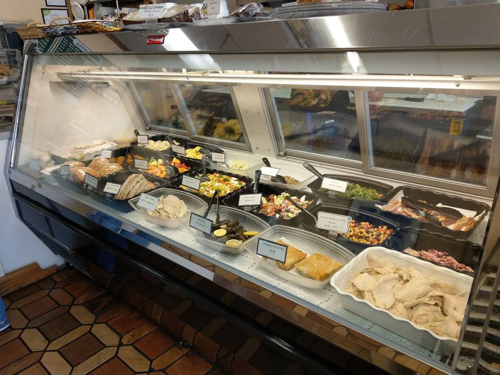 Louies Deli Cafe | restaurant | 2656 Bridgeway, Sausalito, CA 94965, USA | 4153326070 OR +1 415-332-6070