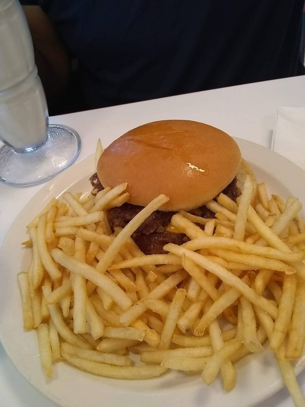 Steak n Shake | restaurant | 1402 W Brandon Blvd, Brandon, FL 33511, USA | 8136546900 OR +1 813-654-6900