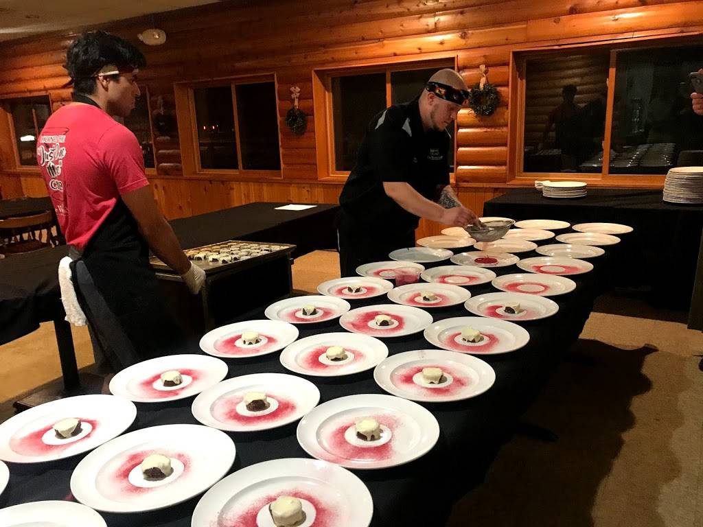 The Woodcliff Restaurant | meal takeaway | 980 County Rd W, Fremont, NE 68025, USA | 4027212922 OR +1 402-721-2922