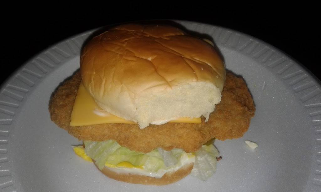 Triangle Saloon, Inc. | restaurant | 1634 E Kirby Ave, Muncie, IN 47302, USA | 7652820599 OR +1 765-282-0599