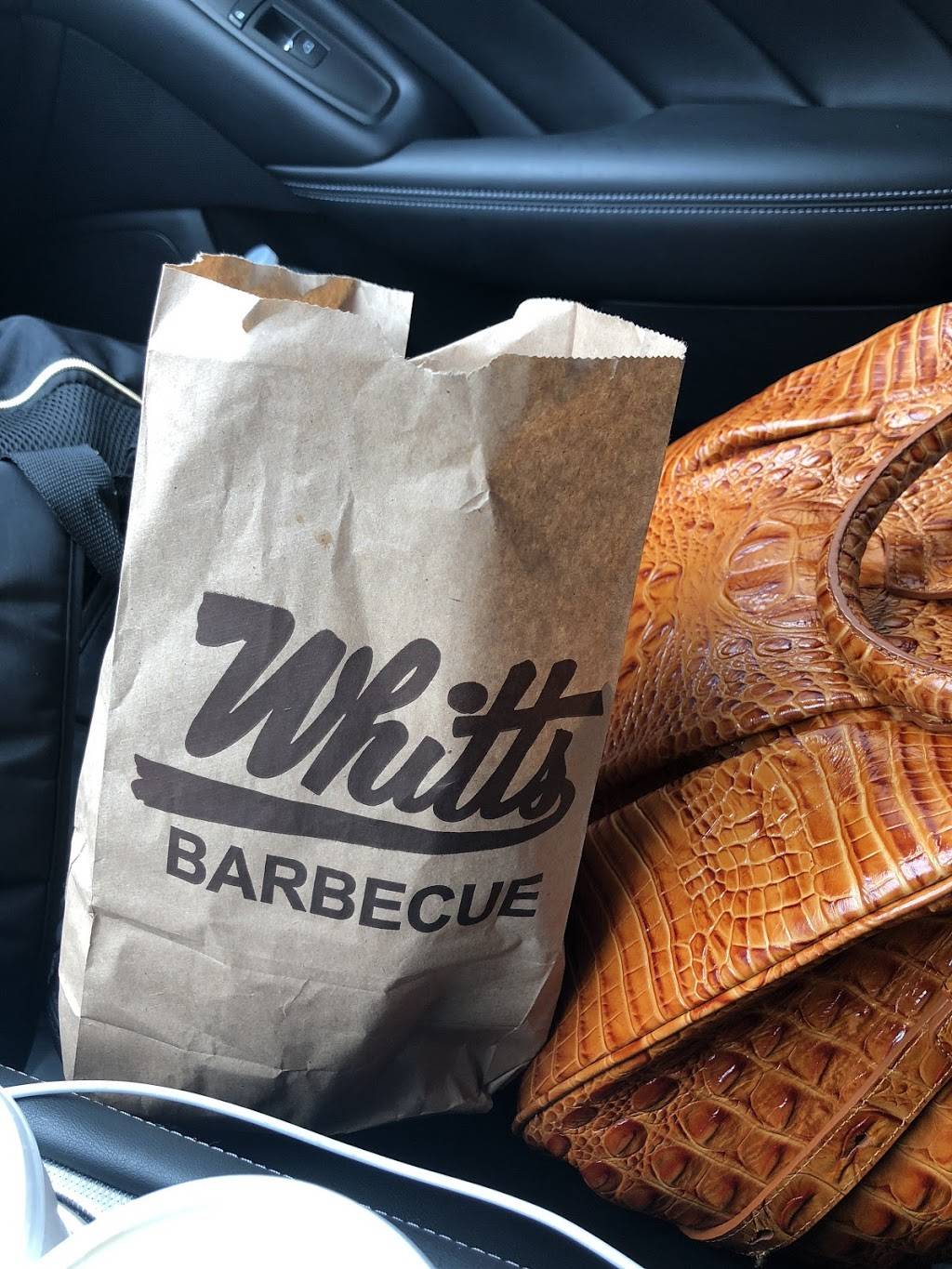 Whitts Barbecue | restaurant | 1 S Marion St A, Athens, AL 35611, USA | 2562323385 OR +1 256-232-3385