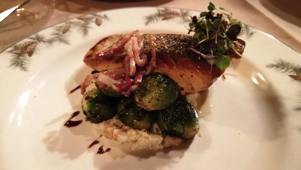 Buffalo Bar at Narrow Gauge Inn | restaurant | 48571 CA-41, Fish Camp, CA 93623, USA | 5596837720 OR +1 559-683-7720