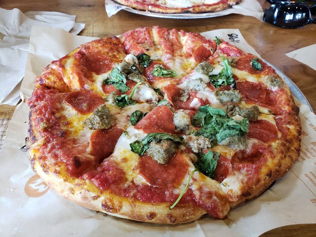 Blaze Pizza | meal takeaway | 471 Town Center Pl, Columbia, SC 29229, USA | 8034084181 OR +1 803-408-4181