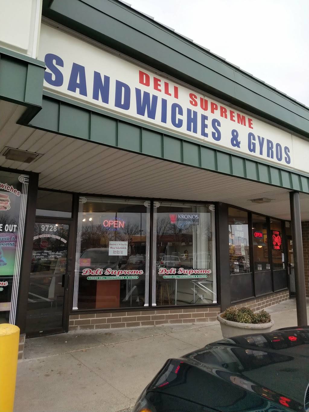 Deli Supreme | meal takeaway | 9728 Lyndale Ave S, Bloomington, MN 55420, USA | 9528815216 OR +1 952-881-5216