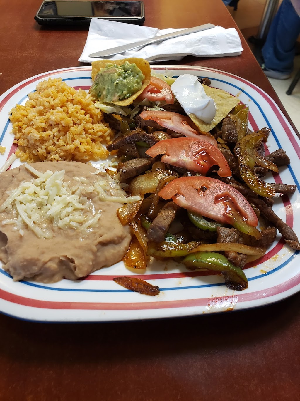 Fajitas Mexican Restaurant | restaurant | 101 N Main St, Wiggins, CO 80654, USA | 9704837262 OR +1 970-483-7262