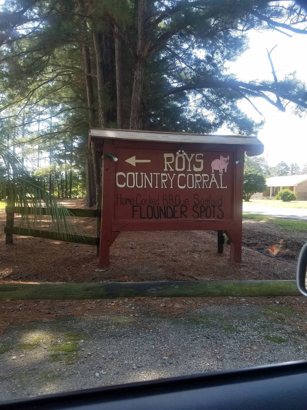 Roys Country Corral | restaurant | 553 Wire Grass Rd, Lumberton, NC 28358, USA | 9106743326 OR +1 910-674-3326