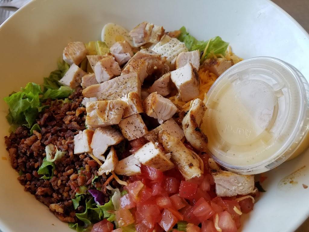 Farmer Boys | restaurant | 1197 E Prosperity Ave, Tulare, CA 93274, USA | 5596879900 OR +1 559-687-9900