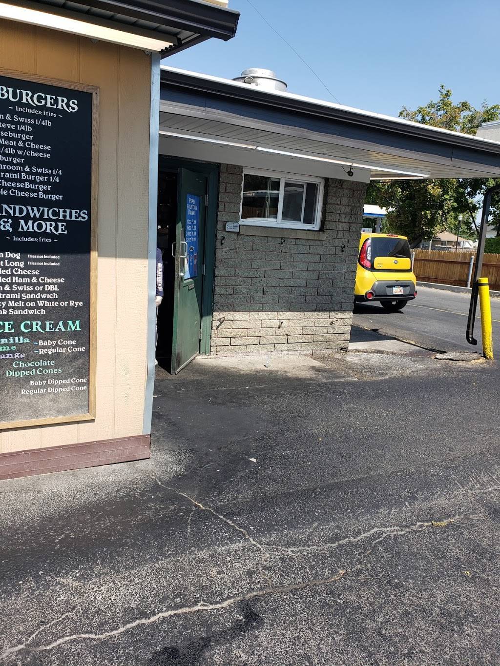 Daley Freez | restaurant | 50 E 100 N, Payson, UT 84651, USA | 8014653726 OR +1 801-465-3726