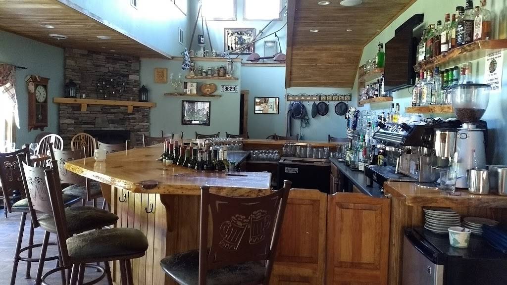 Derby Line Village Inn | restaurant | 440 Main St, Derby Line, VT 05830, USA | 8028735071 OR +1 802-873-5071