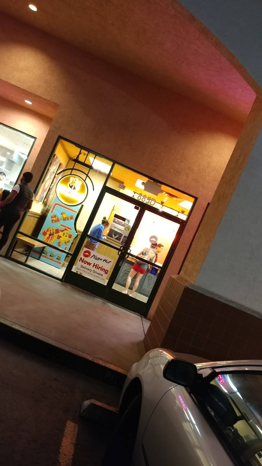 Pizza Hut | restaurant | 885 E H St D, Chula Vista, CA 91910, USA | 6194822600 OR +1 619-482-2600