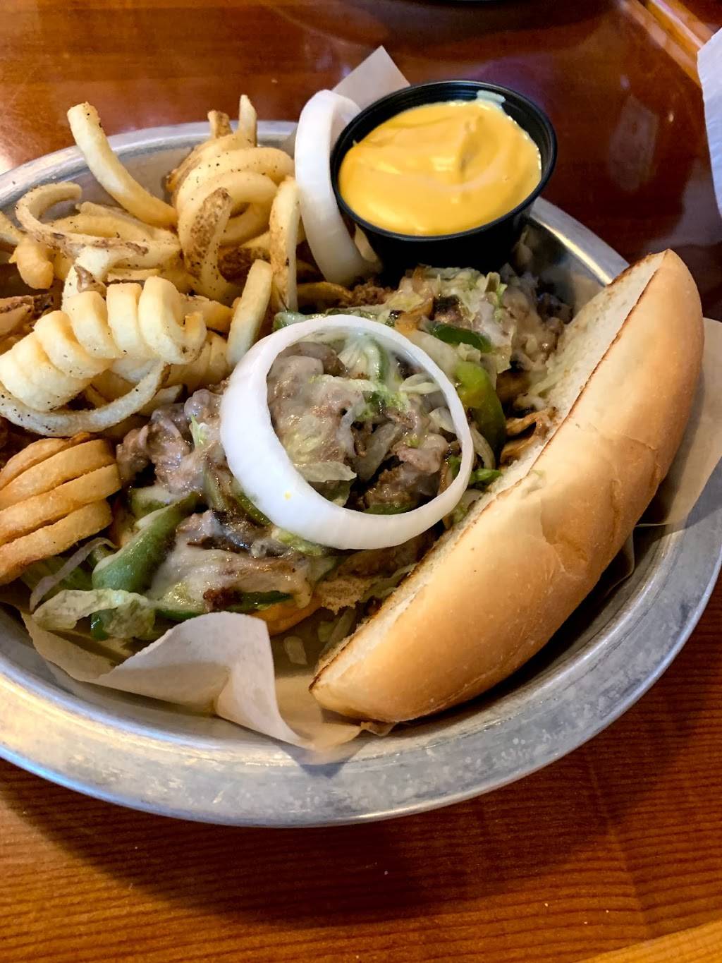 Hooters | restaurant | 11875 N Jantzen Dr, Portland, OR 97217, USA | 5037359464 OR +1 503-735-9464