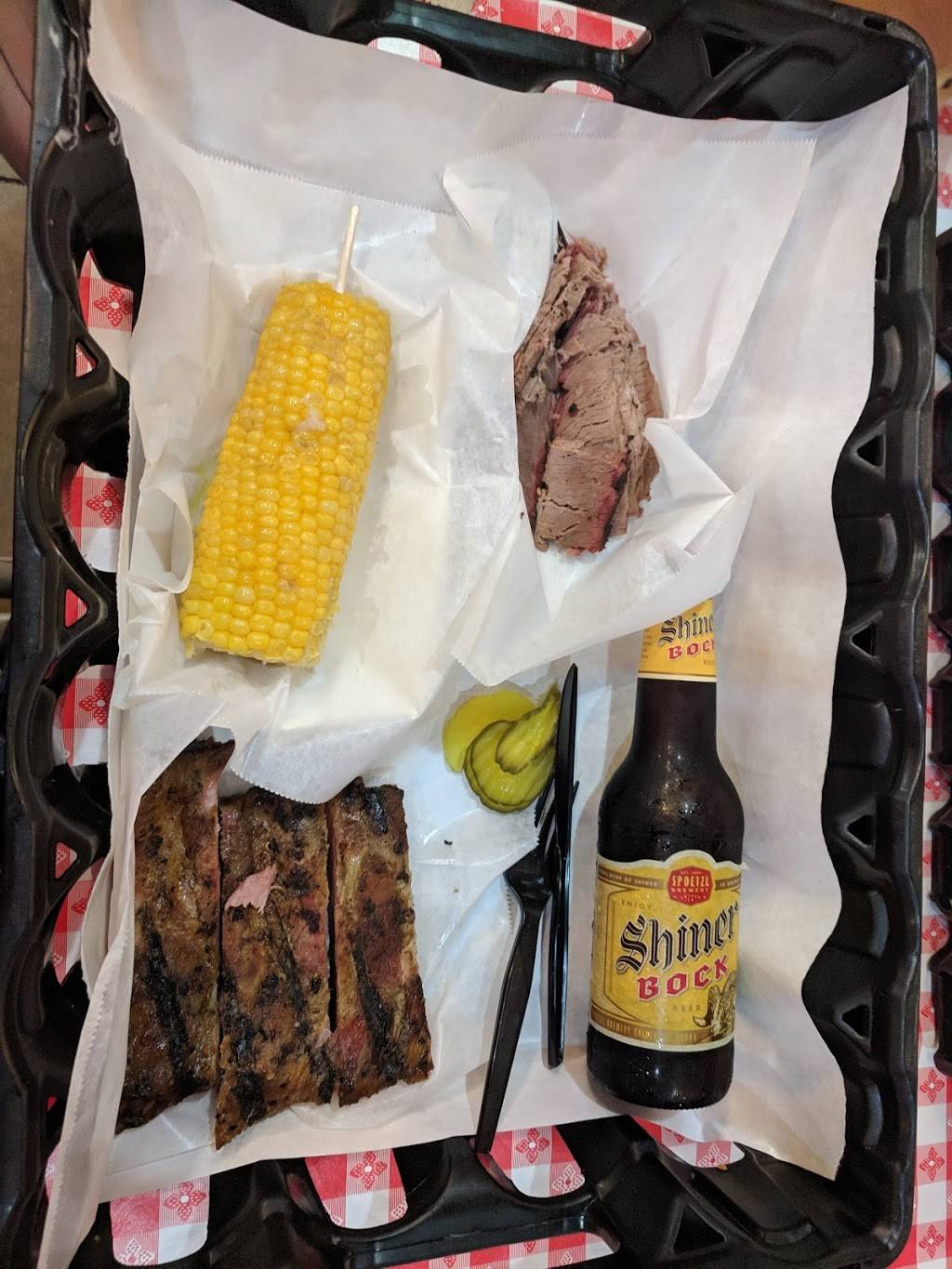 Rudys "Country Store" and Bar-B-Q | restaurant | 451 E, I-20, Arlington, TX 76018, USA | 8174657839 OR +1 817-465-7839