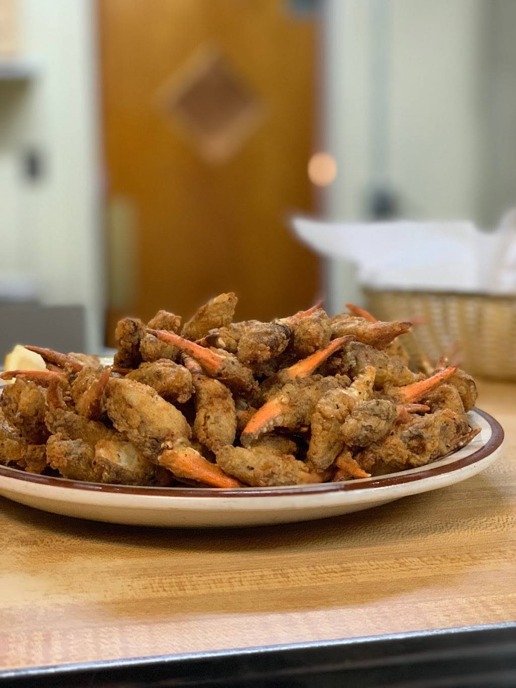 Patrick’s | restaurant | 2105 School St, Ocean Springs, MS 39564, USA | 2288751925 OR +1 228-875-1925