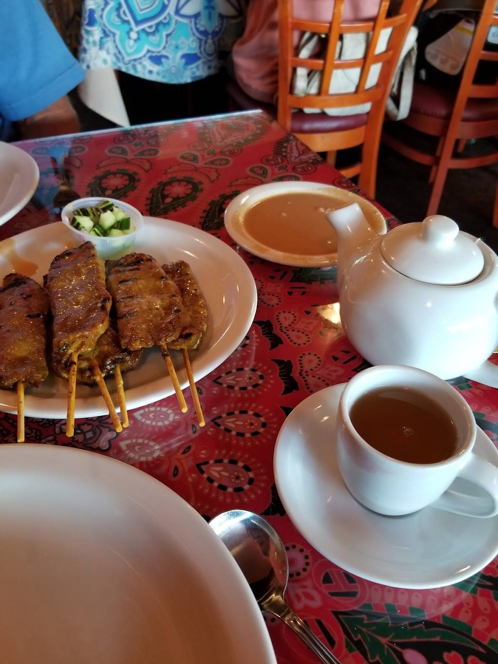 Mongkut Thai Restaurant | restaurant | 212 Avenida Del Mar, San Clemente, CA 92672, USA | 9494923871 OR +1 949-492-3871