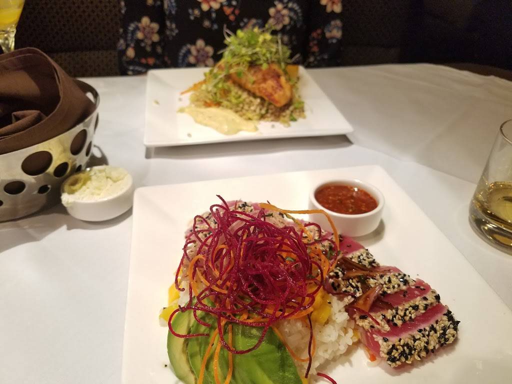 Clearies Restaurant & Lounge | night club | 1325 Eureka Way, Redding, CA 96001, USA | 5302414535 OR +1 530-241-4535