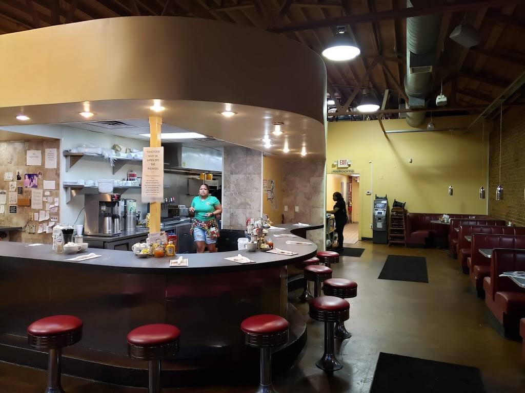 Thumbs Up Diner | restaurant | 1617 White Way, Atlanta, GA 30344, USA | 4047683776 OR +1 404-768-3776