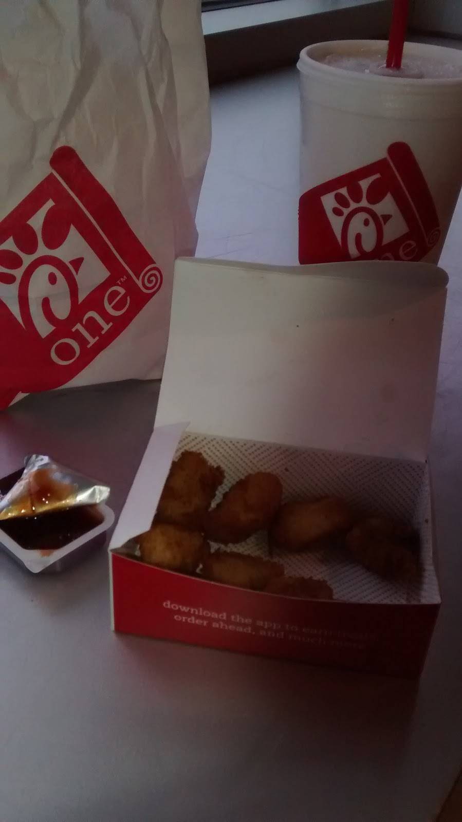 Chick-fil-A | restaurant | 615 Mccallie Ave, 107 University Center, Chattanooga, TN 37403, USA | 4234254200 OR +1 423-425-4200