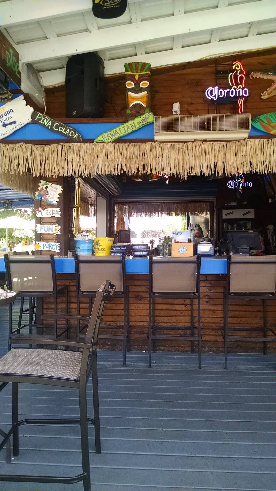 The Blue Parrot Grill | restaurant | 169 Pinnacle Ln, Mooresville, NC 28117, USA | 7046631203 OR +1 704-663-1203