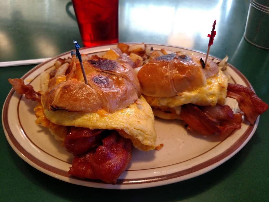 Skillet Cafe | restaurant | 4646 Phelan Rd, Phelan, CA 92371, USA | 7608682298 OR +1 760-868-2298