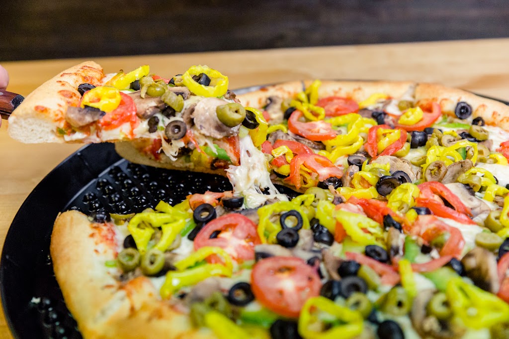 Greeks Pizzeria | restaurant | 5741 E 71st St, Indianapolis, IN 46220, USA | 3179130888 OR +1 317-913-0888