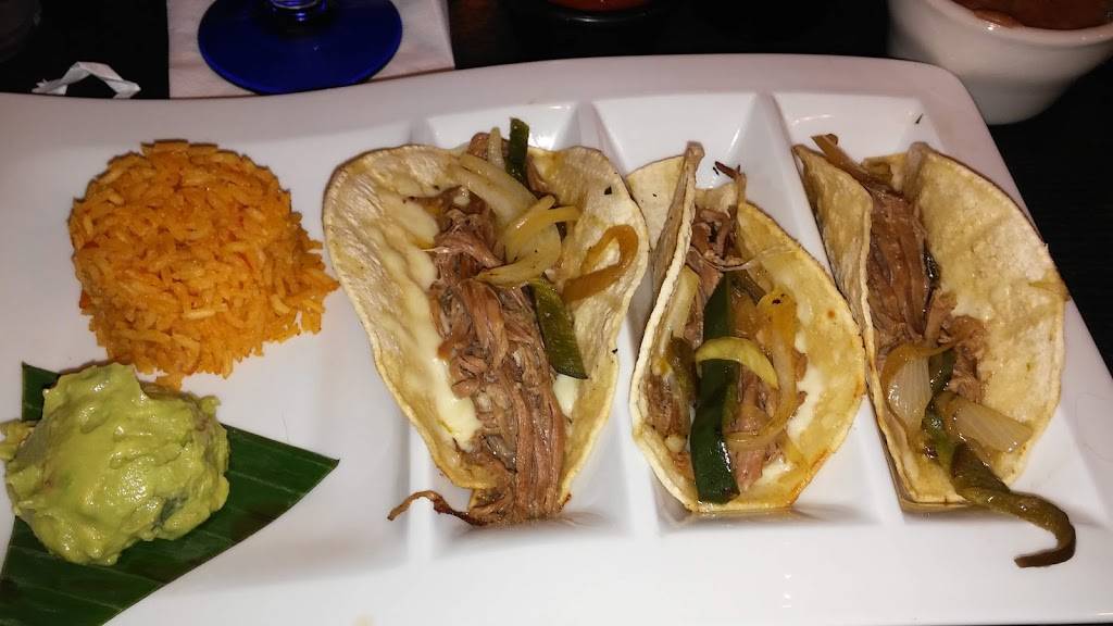 Cristinas Fine Mexican Restaurant | restaurant | 4170 Lavon Dr # 100, Garland, TX 75040, USA | 9724967555 OR +1 972-496-7555