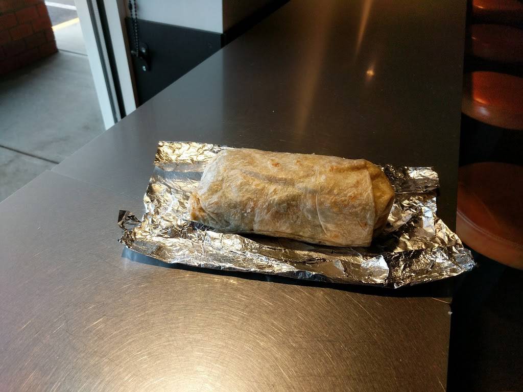 Chipotle Mexican Grill | restaurant | 115 Mill Plain Rd, Danbury, CT 06811, USA | 2037302220 OR +1 203-730-2220