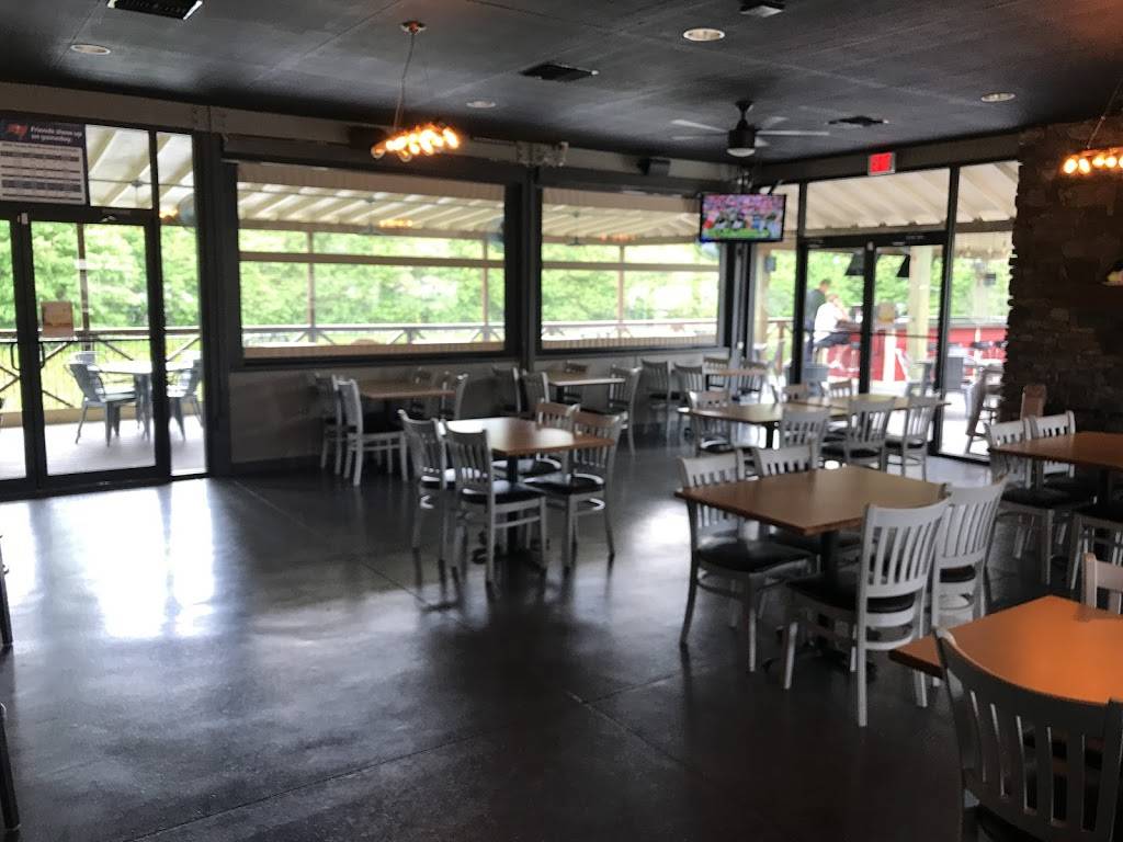 Boots n Badges | restaurant | 9847 E Adamo Dr, Tampa, FL 33619, USA | 8134436060 OR +1 813-443-6060