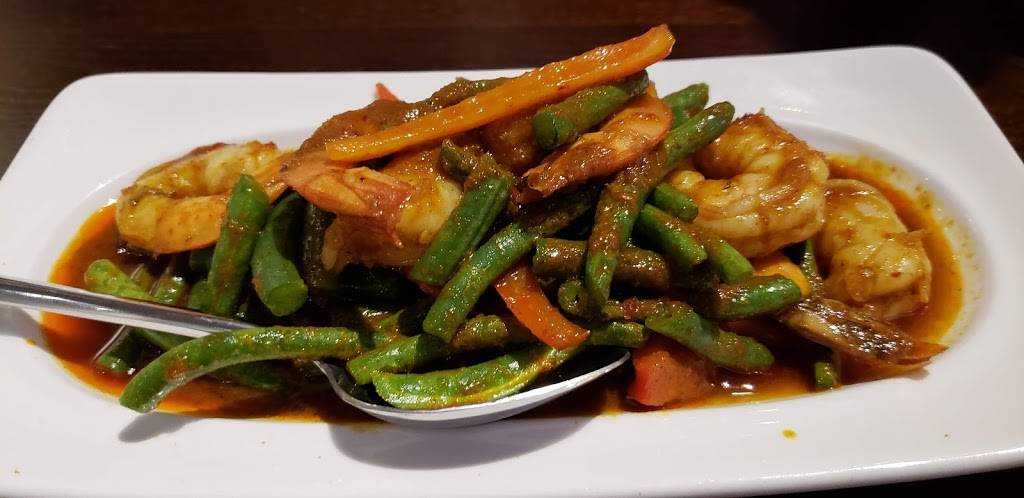 Sumittra Thai Cuisine | restaurant | 213 W Washington St, Charles Town, WV 25414, USA | 3048858747 OR +1 304-885-8747