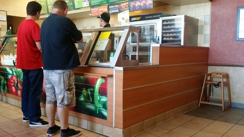 Subway | restaurant | 2847 E Vineyard Ave, Oxnard, CA 93036, USA | 8059887887 OR +1 805-988-7887