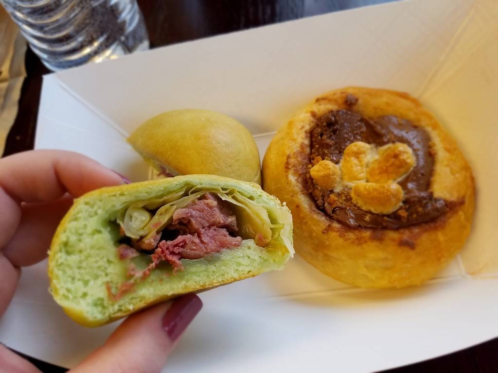 St. Louis Kolache | bakery | 1300 N Lindbergh Blvd, St. Louis, MO 63132, USA | 3149385656 OR +1 314-938-5656