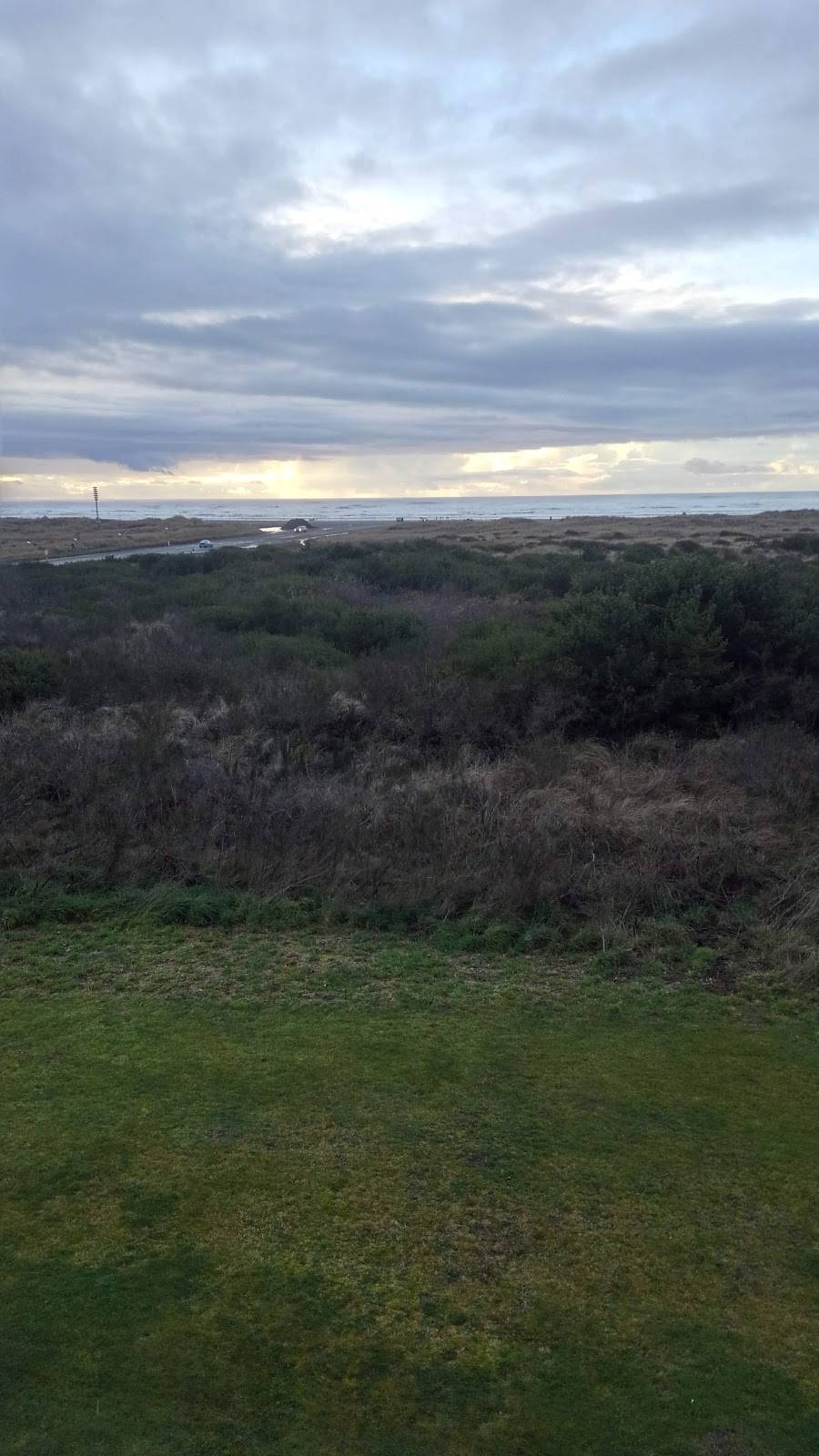 Shilo Restaurant Ocean Shores | night club | 707 Ocean Shores Blvd NW, Ocean Shores, WA 98569, USA | 3602890567 OR +1 360-289-0567