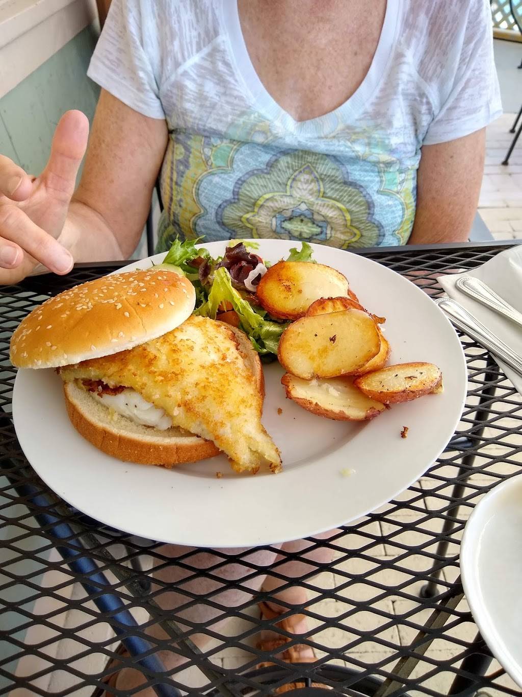 My Place by the Sea | restaurant | 68 Bearskin Neck, Rockport, MA 01966, USA | 9785469667 OR +1 978-546-9667