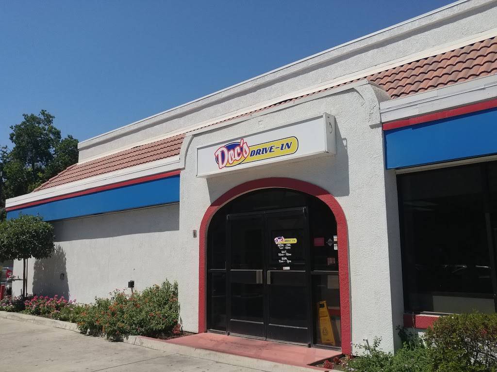 Docs Drive In | restaurant | 421 W Acequia Ave, Visalia, CA 93291, USA | 5596354934 OR +1 559-635-4934