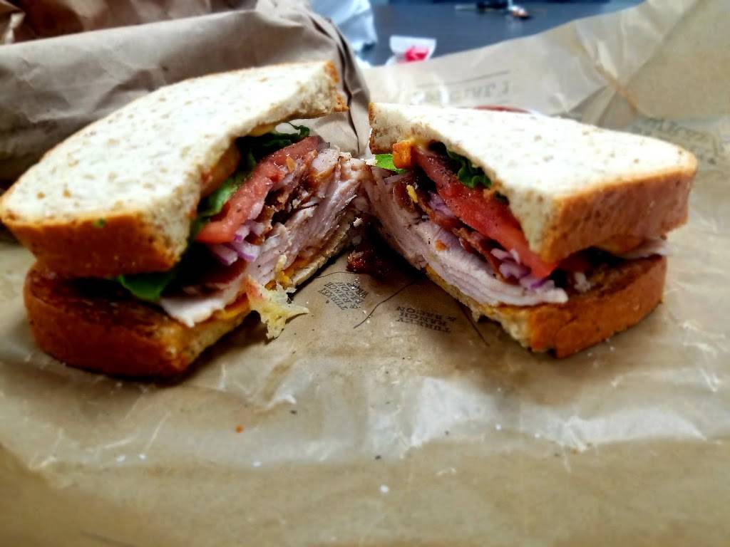 Arbys | restaurant | 2819 Chapman Hwy, Knoxville, TN 37920, USA | 8655777971 OR +1 865-577-7971