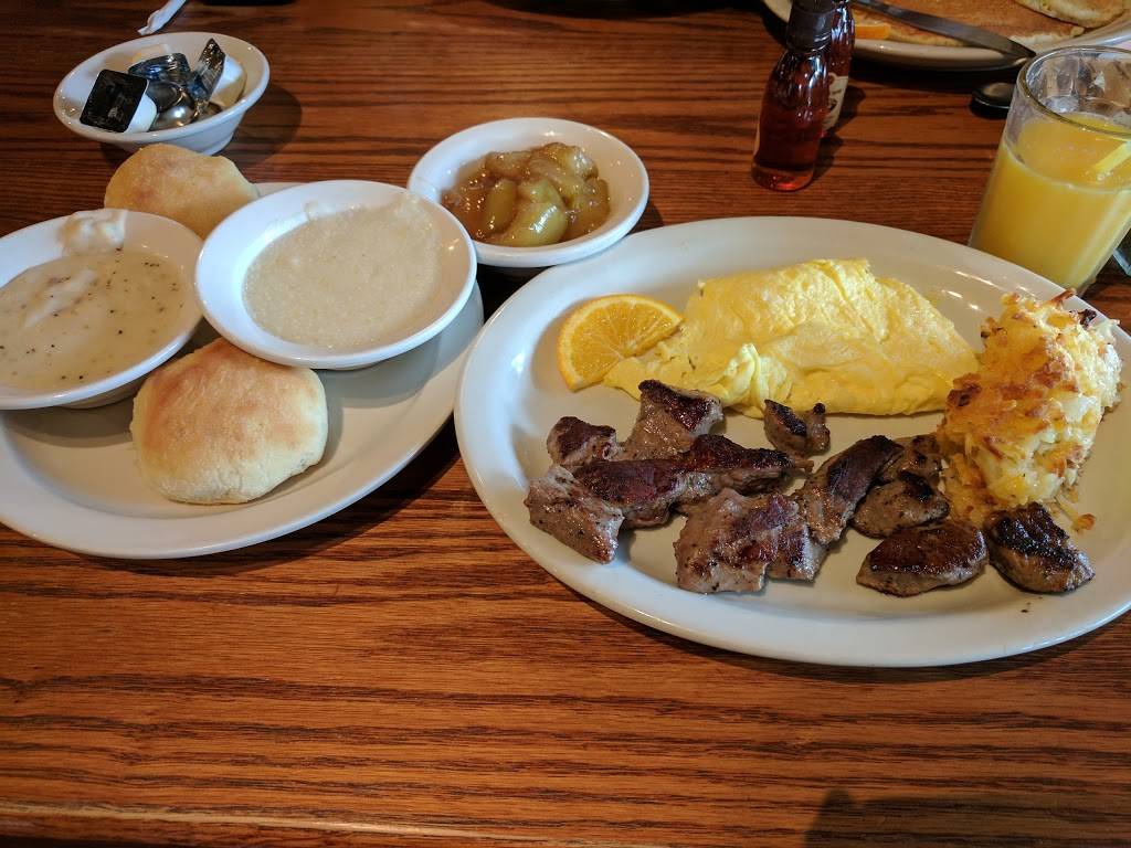 Cracker Barrel Old Country Store | restaurant | 1510 Cracker Barrel Ln, Knoxville, TN 37914, USA | 8655228232 OR +1 865-522-8232