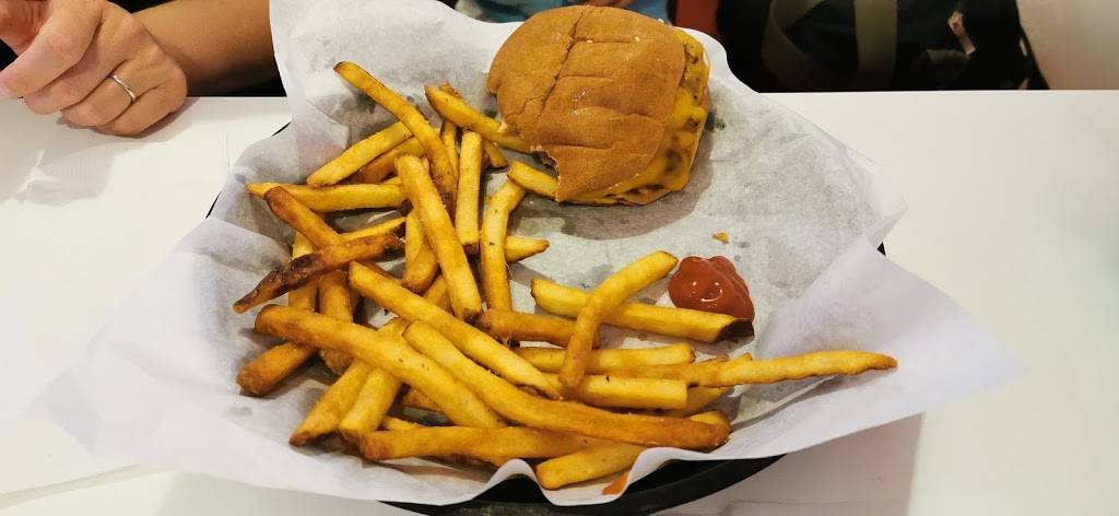 Lehne Burger # Cape Coral | restaurant | 1232 Cape Coral Pkwy E, Cape Coral, FL 33904, USA | 2393477115 OR +1 239-347-7115