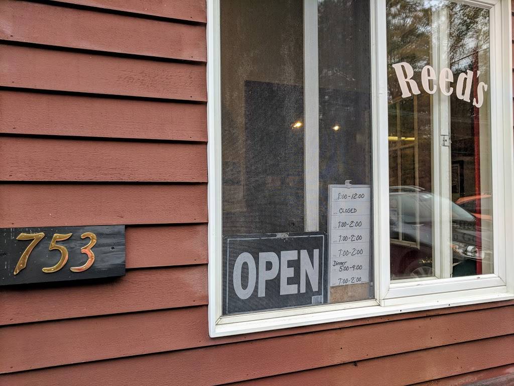 Reeds Country Store | restaurant | 753 Barre Rd, New Braintree, MA 01531, USA | 5088679512 OR +1 508-867-9512