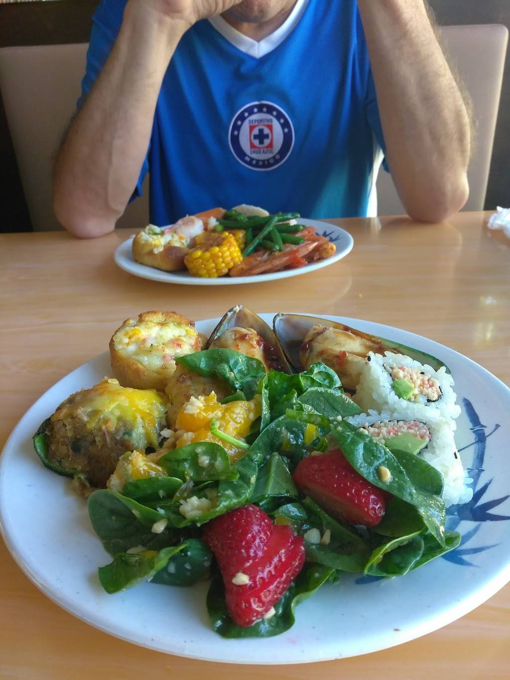 New Panda Buffet | restaurant | 5120 Rodeo Rd, Los Angeles, CA 90016, USA | 3232915555 OR +1 323-291-5555