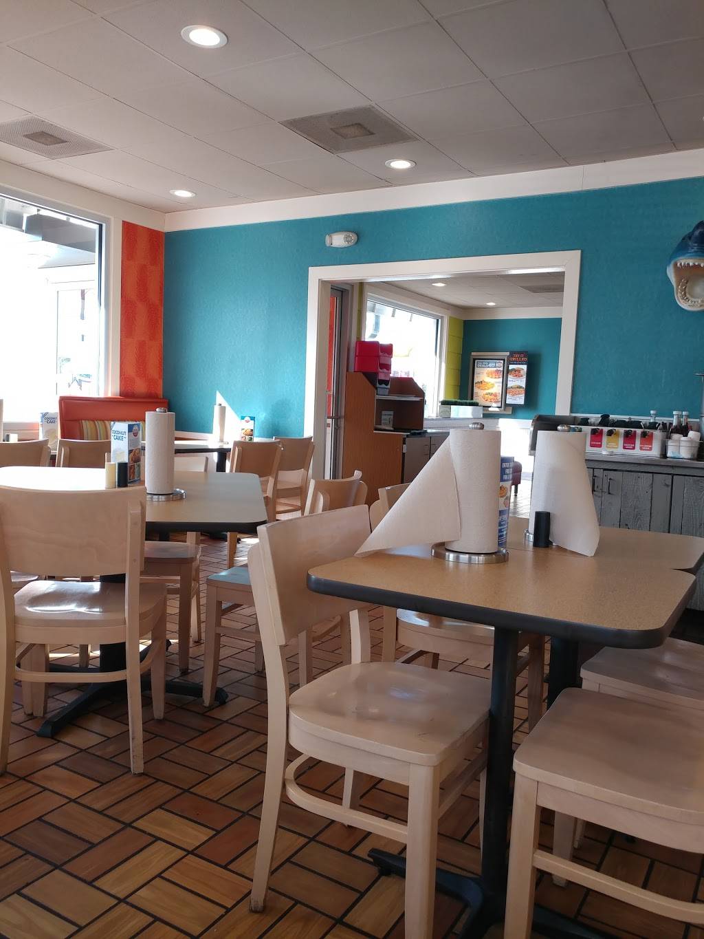 Captain Ds | restaurant | 5514 N Jim Miller Rd, Dallas, TX 75228, USA | 2143817795 OR +1 214-381-7795