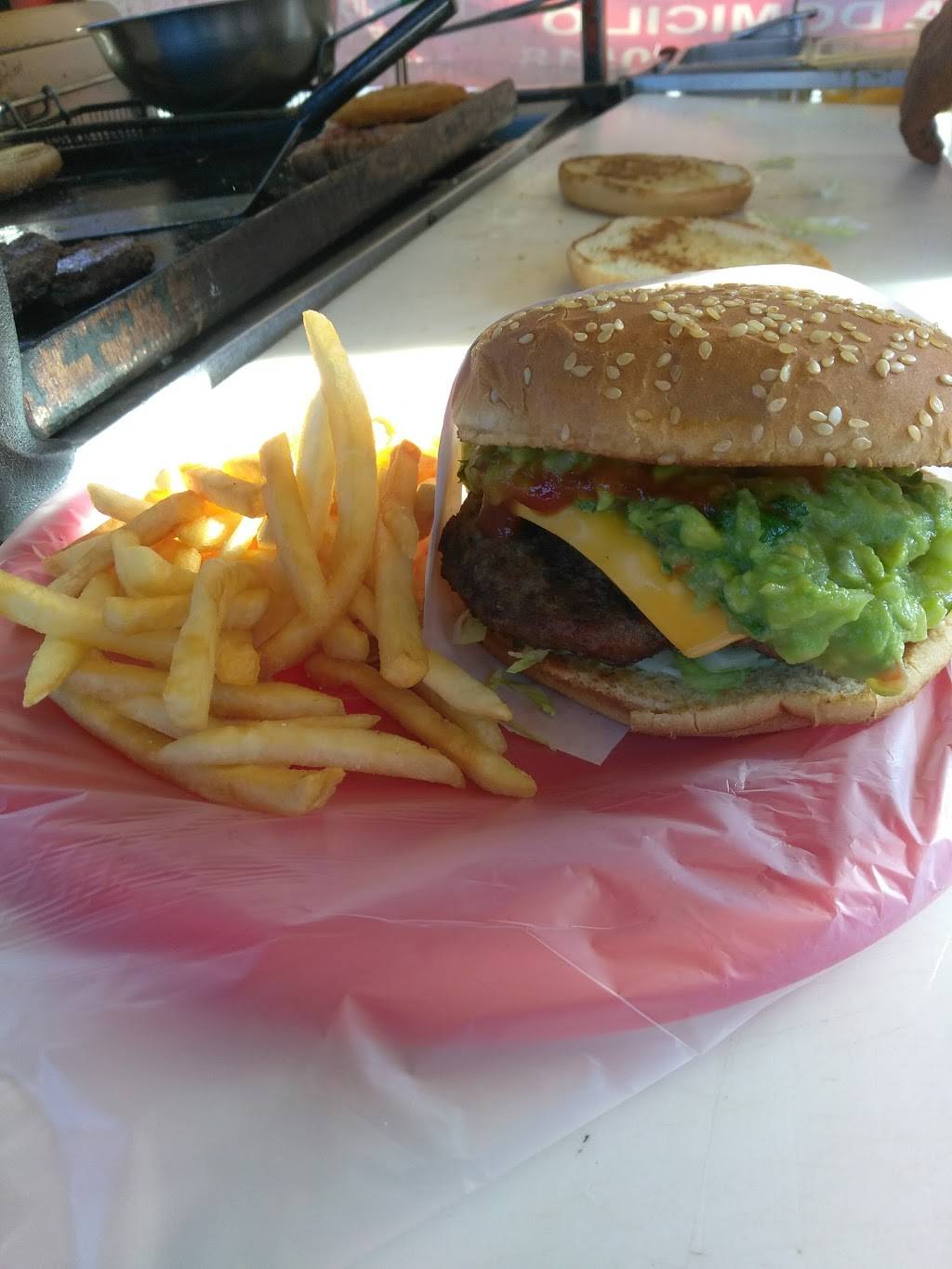 Menny´S Comida Rapida | restaurant | Calle Feliz Parra 17 No 30, Libertad Parte alta, Aeropuerto, 22400 Tijuana, B.C., Mexico | 016643838699 OR +52 664 383 8699