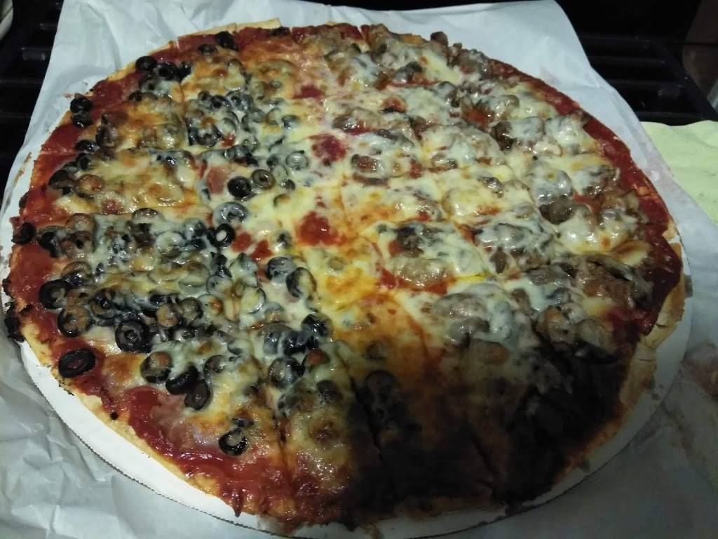 Arrenellos Pizza | restaurant | 325 E Glenwood Lansing Rd, Glenwood, IL 60425, USA | 7087586160 OR +1 708-758-6160