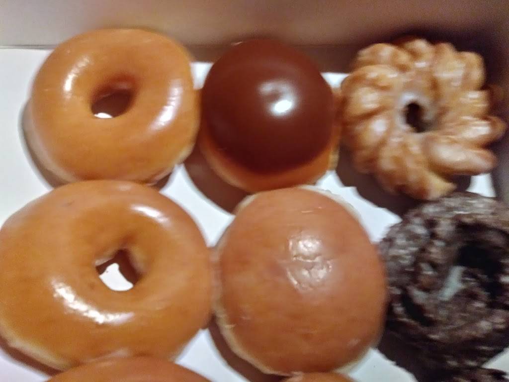 Krispy Kreme | bakery | 5310 W Irlo Bronson Memorial Hwy, Kissimmee, FL 34746, USA | 4073908133 OR +1 407-390-8133