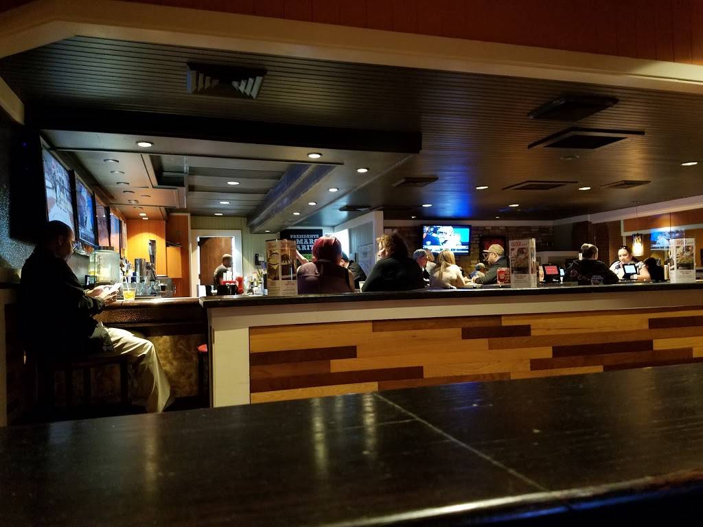 Chilis Grill & Bar | meal takeaway | 9350 Atlantic Blvd, Jacksonville, FL 32225, USA | 9047253450 OR +1 904-725-3450