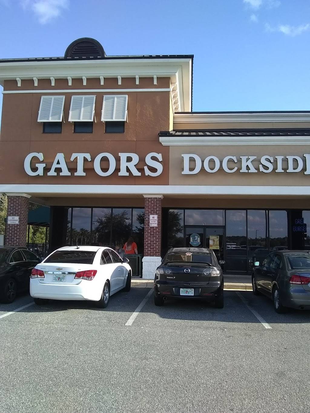 Gators Dockside Oakleaf | restaurant | 9680 Argyle Forest Blvd #1, Jacksonville, FL 32222, USA | 9044256466 OR +1 904-425-6466