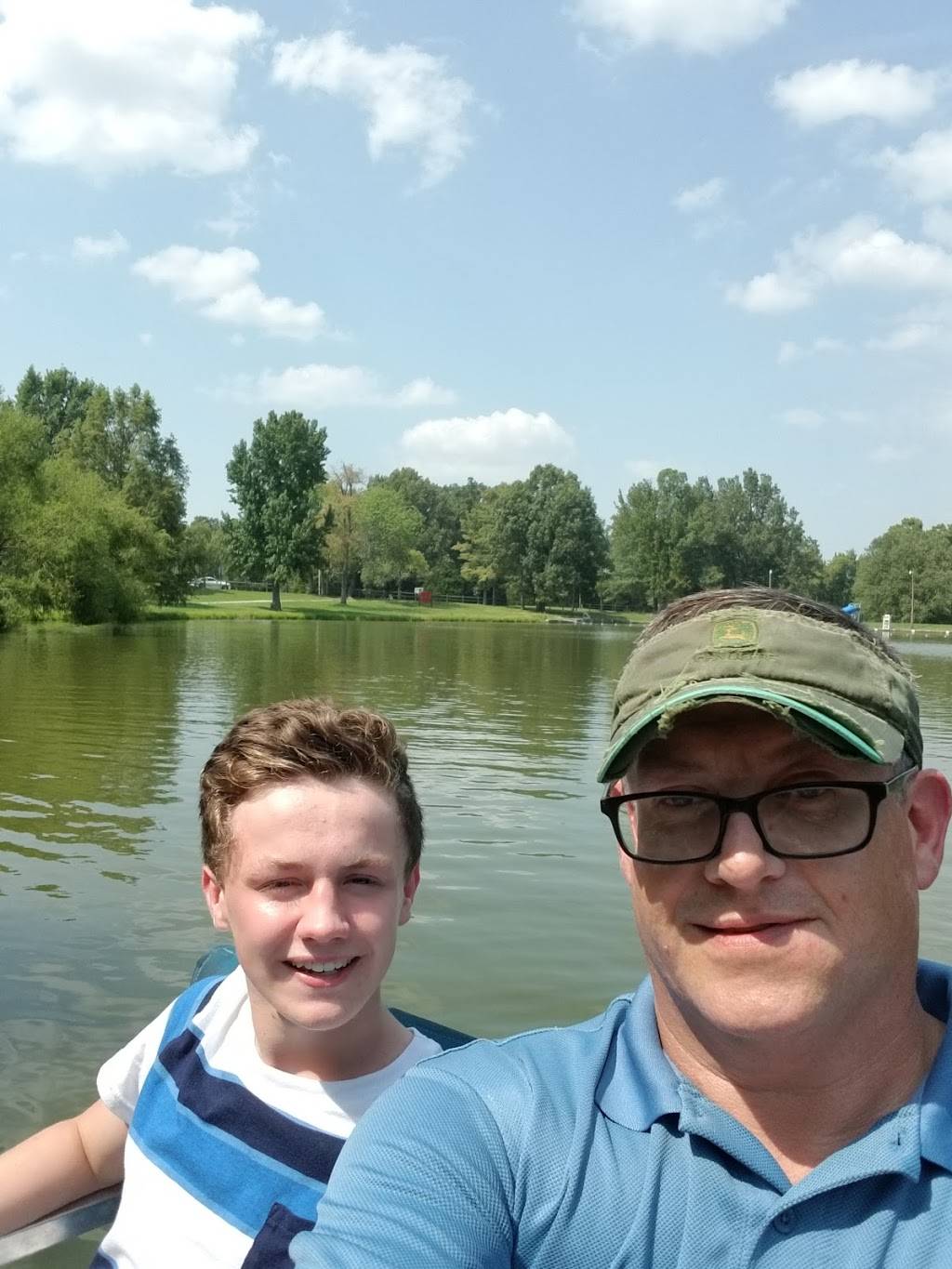 Cindys Dinner Bell | restaurant | Horseshoe Bend, AR 72512, USA | 8706704232 OR +1 870-670-4232