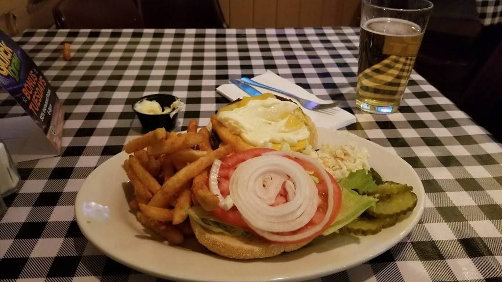 The Happy Hour | restaurant | 730 Jamaica Blvd, Toms River, NJ 08757, USA | 7323414424 OR +1 732-341-4424