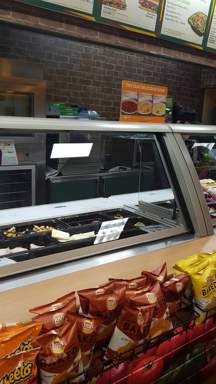 Subway Restaurants | restaurant | 806 S Buffalo Grove Rd, Buffalo Grove, IL 60089, USA | 8472157827 OR +1 847-215-7827