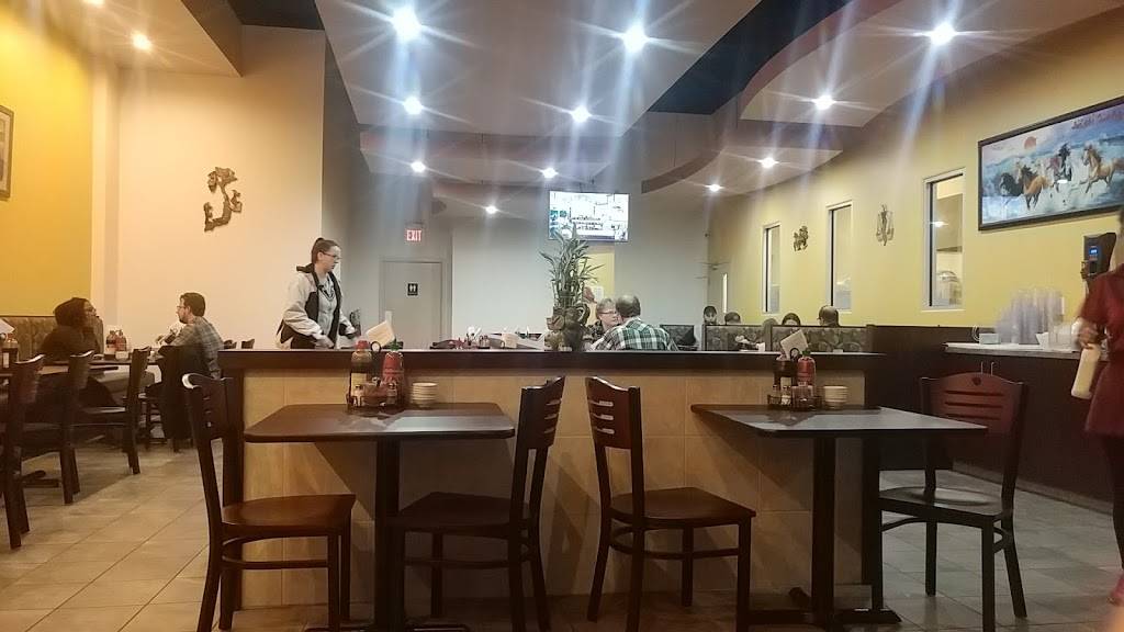 PHO WINDSOR | restaurant | 4450 Walker Rd, Windsor, ON N8W 5S6, Canada | 5199692188 OR +1 519-969-2188